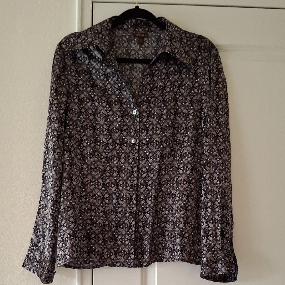 Tesori Black and Gray Long Sleeve Button Down Shirt